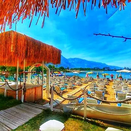 Camping Golden Club & Caravan Holidays